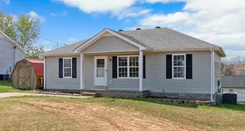 986 Winesap Rd, Clarksville, TN 37040