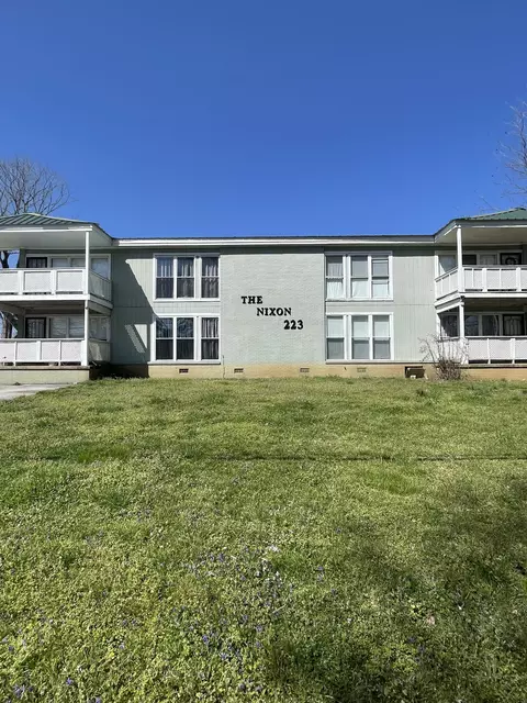 223 Nixon Ave, Lawrenceburg, TN 38464