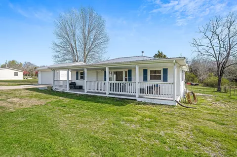 3821 Pollard Rd, Walling, TN 38587 photo 3