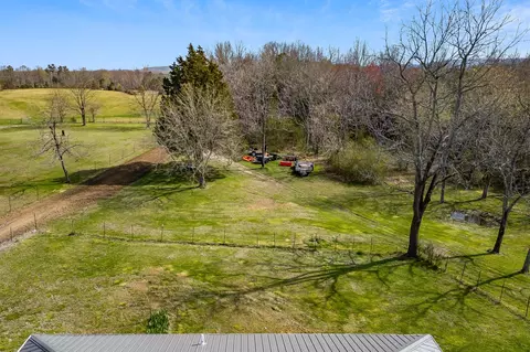 3821 Pollard Rd, Walling, TN 38587 photo 12