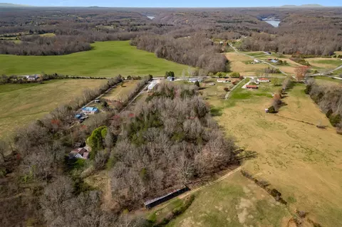 3821 Pollard Rd, Walling, TN 38587 photo 17