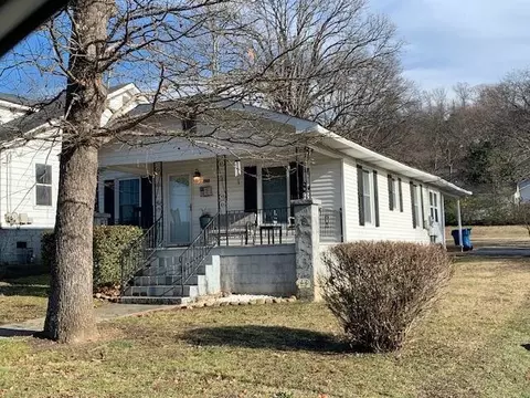 416 Richmond Ave, Rossville, GA 30741