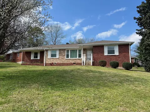 2932 Donna Hill Dr, Nashville, TN 37214