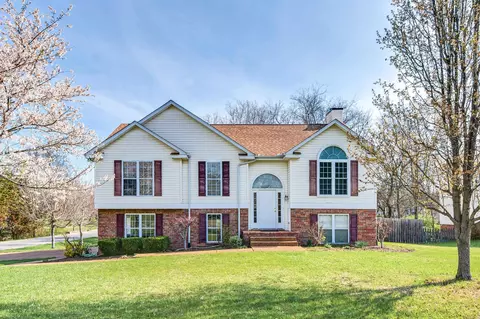 2816 Curacao Ln, Thompsons Station, TN 37179