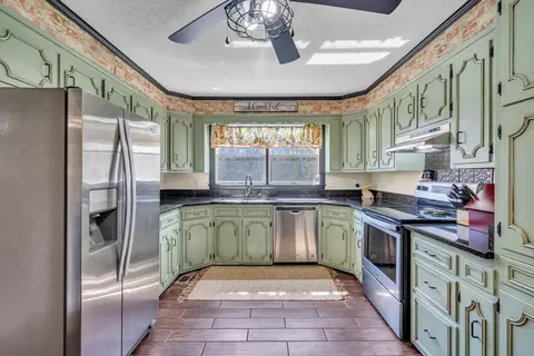 255 Spring St, Guthrie, KY 42234 photo 9