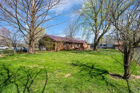 255 Spring St, Guthrie, KY 42234 photo 27