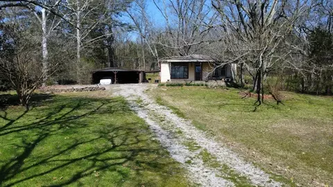819 Owl Hollow Rd, Pulaski, TN 38478