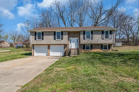 1113 Rosebrook Dr, Clarksville, TN 37042