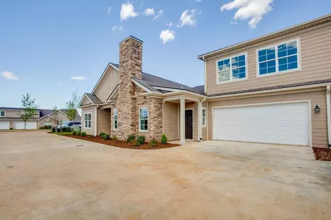 2506 Stonecenter Ln, Murfreesboro, TN 37128