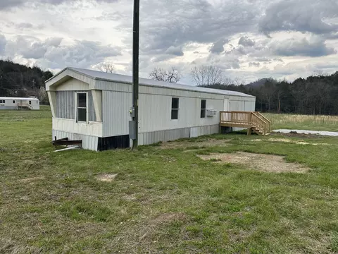 4 Young Bottom Ln, Buffalo Valley, TN 38548