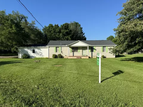 402 Lyncrest Dr, Unionville, TN 37180