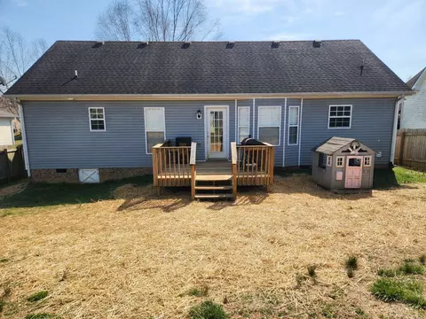 Exterior - 419 Berry Cir, Springfield, TN 37172 photo 4 of 4
