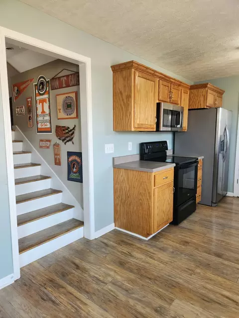 Kitchen - 419 Berry Cir, Springfield, TN 37172 photo 3 of 3