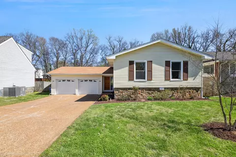 1417 Wildwood Ct, Franklin, TN 37064