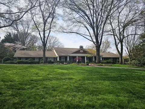 1502 Lyndhurst Dr, Chattanooga, TN 37405