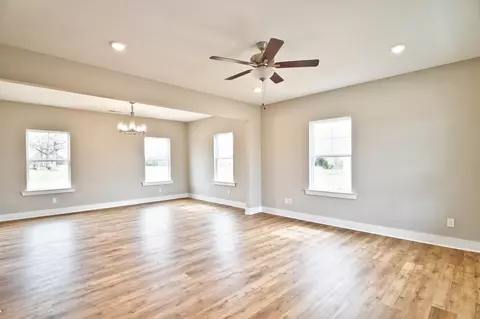4207 Adoree Dr, Murfreesboro, TN 37130 photo 2