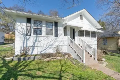 3449 Whitney St, Lupton City, TN 37351