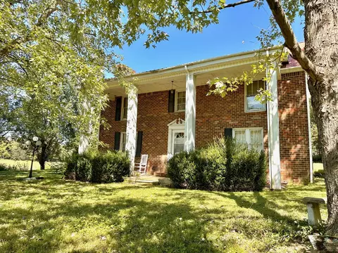 2781 Pleasant Hill Rd, Prospect, TN 38477