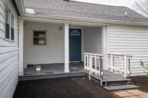 Exterior - 500 5th Ave E, Springfield, TN 37172 photo 9 of 10