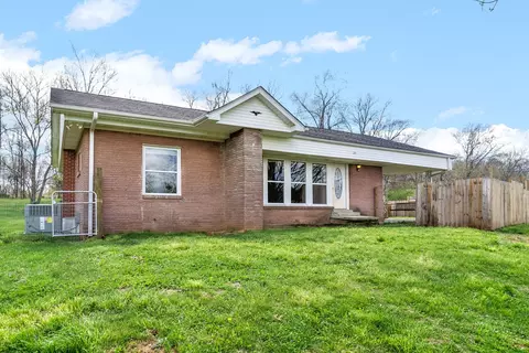 211 Roby Dr, Erin, TN 37061