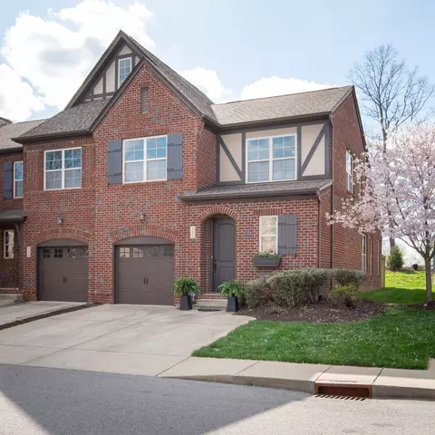112 Ambassador Private Cir, Hendersonville, TN 37075