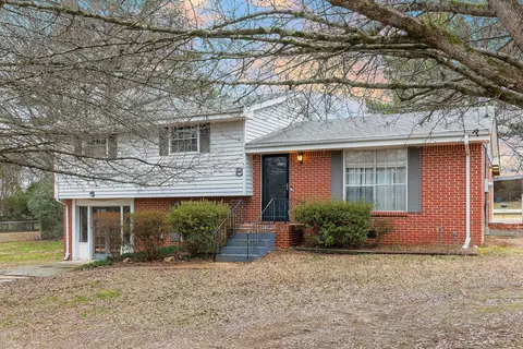 8 Dogwood Dr, Fort Oglethorpe, GA 30742