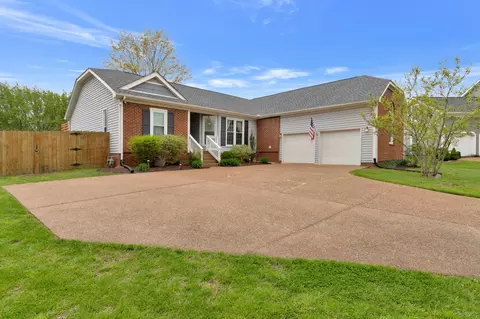 103 Yorkshire Ct, Hendersonville, TN 37075