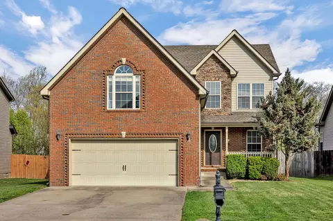 748 Cavalier Dr, Clarksville, TN 37040