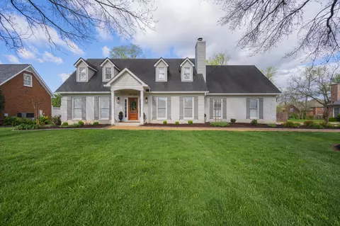 815 Regal Dr, Murfreesboro, TN 37129
