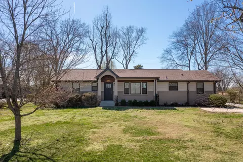 2425 Ridgeland Dr, Nashville, TN 37214