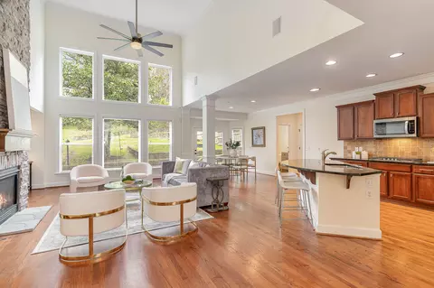6511 Highway 100, Nashville, TN 37205