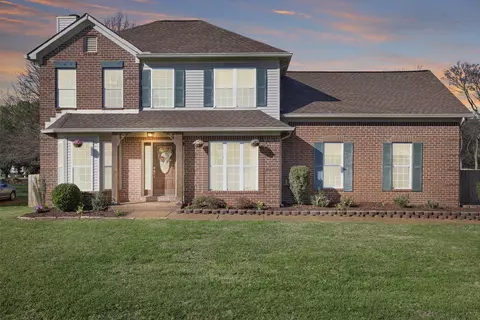 2617 Blair Park Cir, Thompsons Station, TN 37179
