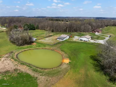 3055 Quisenberry Ln, Hopkinsville, KY 42240