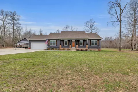 418 N Ballard Rd, Manchester, TN 37355