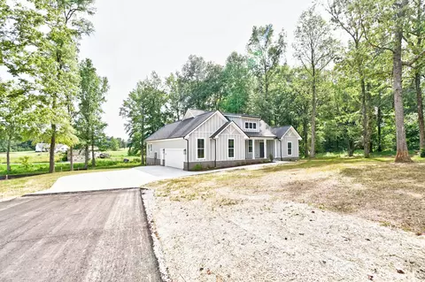 411 Spring Meadows Ln, Morrison, TN 37357