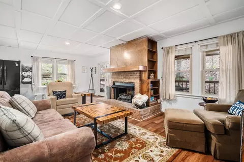 325 Lakeside Dr, Smithville, TN 37166