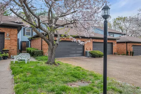 221 Hearthstone Manor Ln, Brentwood, TN 37027