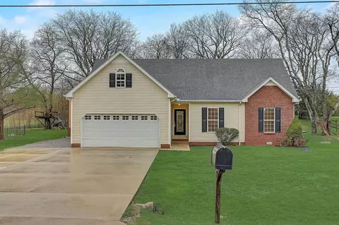 110 Long Creek Dr, Christiana, TN 37037