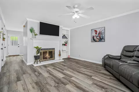 200 Royal Oaks Blvd #J2, Franklin, TN 37067