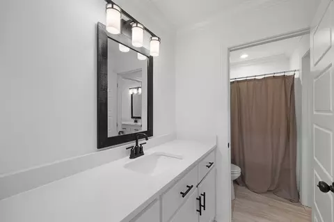 Bath - 72 Lancaster Cv, Jackson, TN 38305 photo 4 of 4