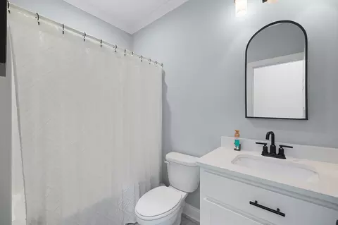 Bath - 72 Lancaster Cv, Jackson, TN 38305 photo 3 of 4