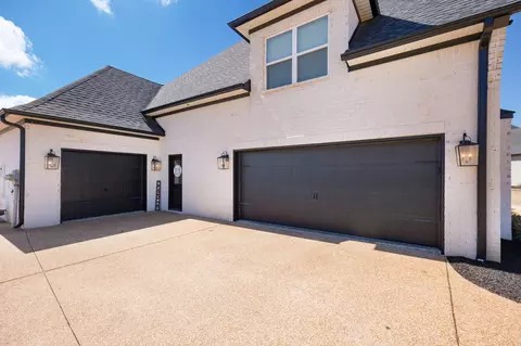 Exterior - 72 Lancaster Cv, Jackson, TN 38305 photo 2 of 4