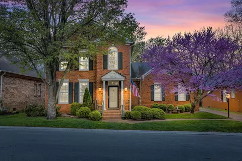 18 Lexington Grn, Nashville, TN 37215
