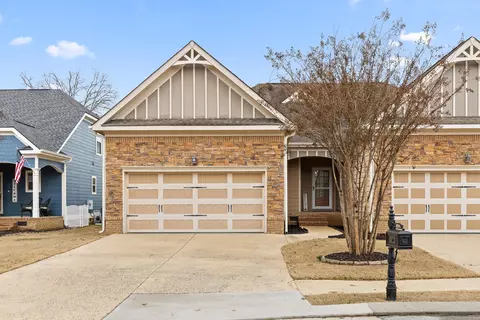 8244 Towncreek Cir, Ooltewah, TN 37363