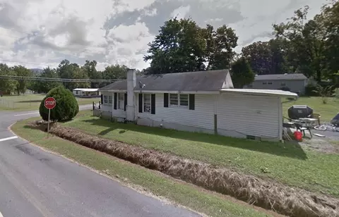 527 N 6th Ave, Chatsworth, GA 30705