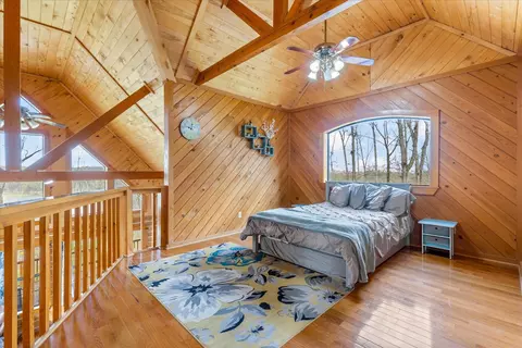 Bedroom - 237 Lewis Cir, Dover, TN 37058 photo 2 of 4