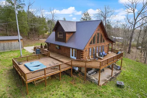 Exterior - 237 Lewis Cir, Dover, TN 37058 photo 11 of 14