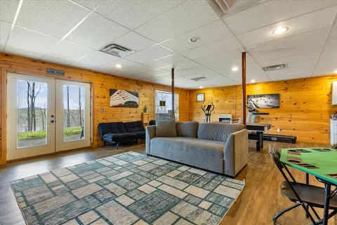Living - 237 Lewis Cir, Dover, TN 37058 photo 5 of 6