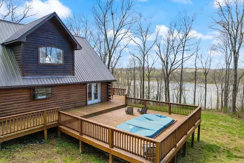 Exterior - 237 Lewis Cir, Dover, TN 37058 photo 12 of 14