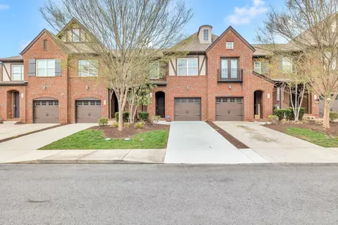 147 Ambassador Private Cir, Hendersonville, TN 37075